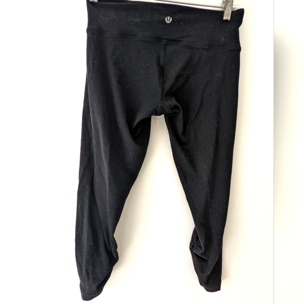 Lululemon black tights